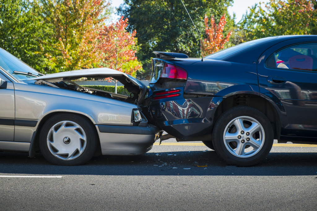 2 cars crashed into each other